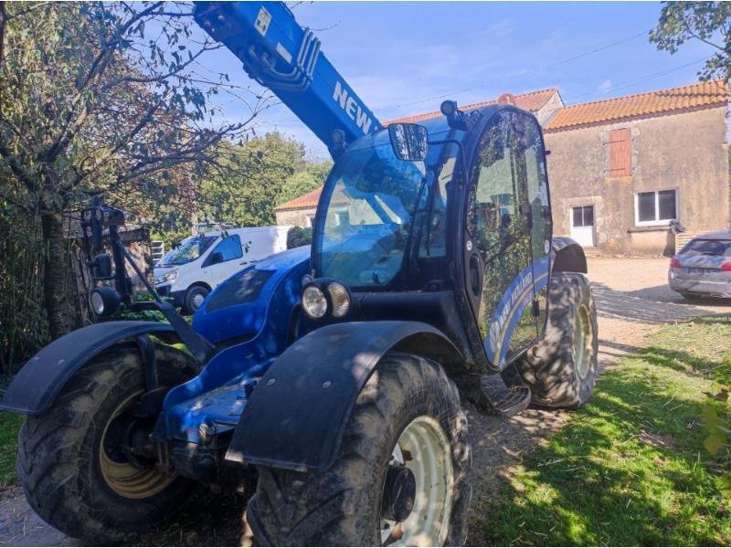 Teleskoplader типа New Holland LM6-35, Gebrauchtmaschine в ANTIGNY (Фотография 1)