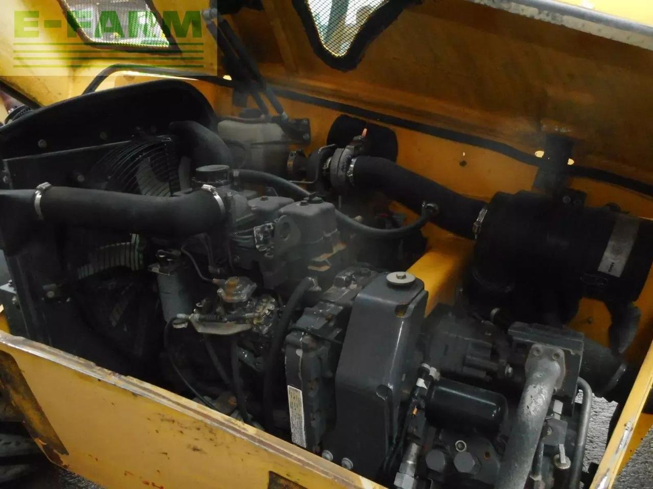 Teleskoplader typu New Holland lm732 mit schaufel und gabel, Gebrauchtmaschine v ST. NIKOLAI/DR. (Obrázek 17)