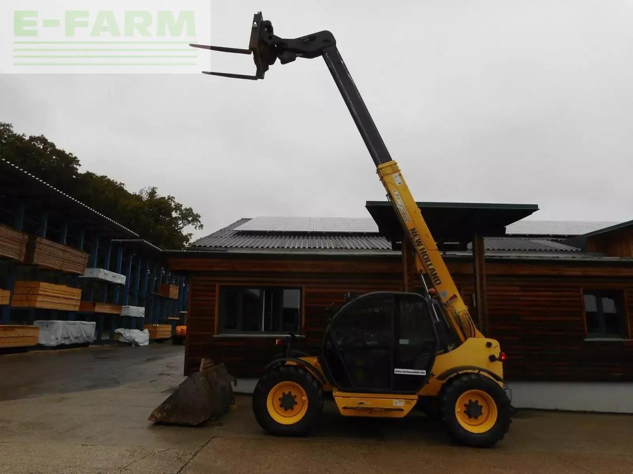 Teleskoplader typu New Holland lm732 mit schaufel und gabel, Gebrauchtmaschine v ST. NIKOLAI/DR. (Obrázek 20)