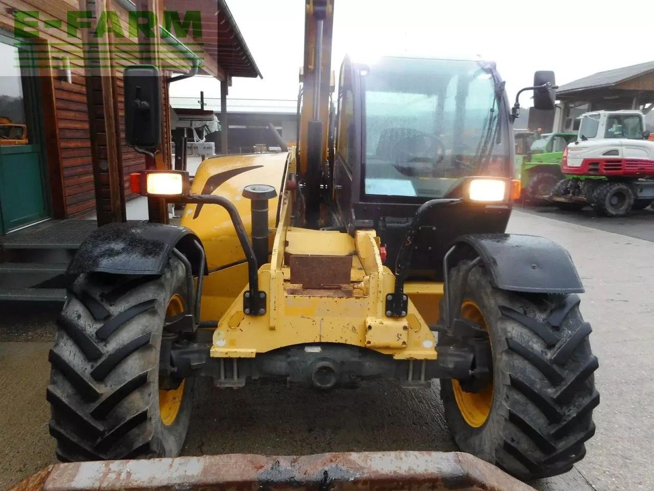 Teleskoplader typu New Holland lm732 mit schaufel und gabel, Gebrauchtmaschine v ST. NIKOLAI/DR. (Obrázek 21)