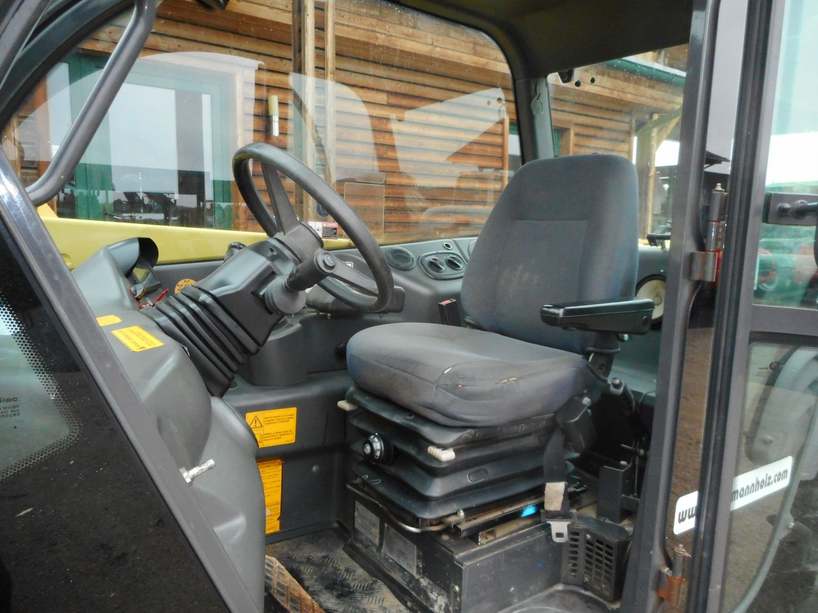 Teleskoplader of the type New Holland LM732 mit Schaufel und Gabel, Gebrauchtmaschine in St. Nikolai ob Draßling (Picture 8)