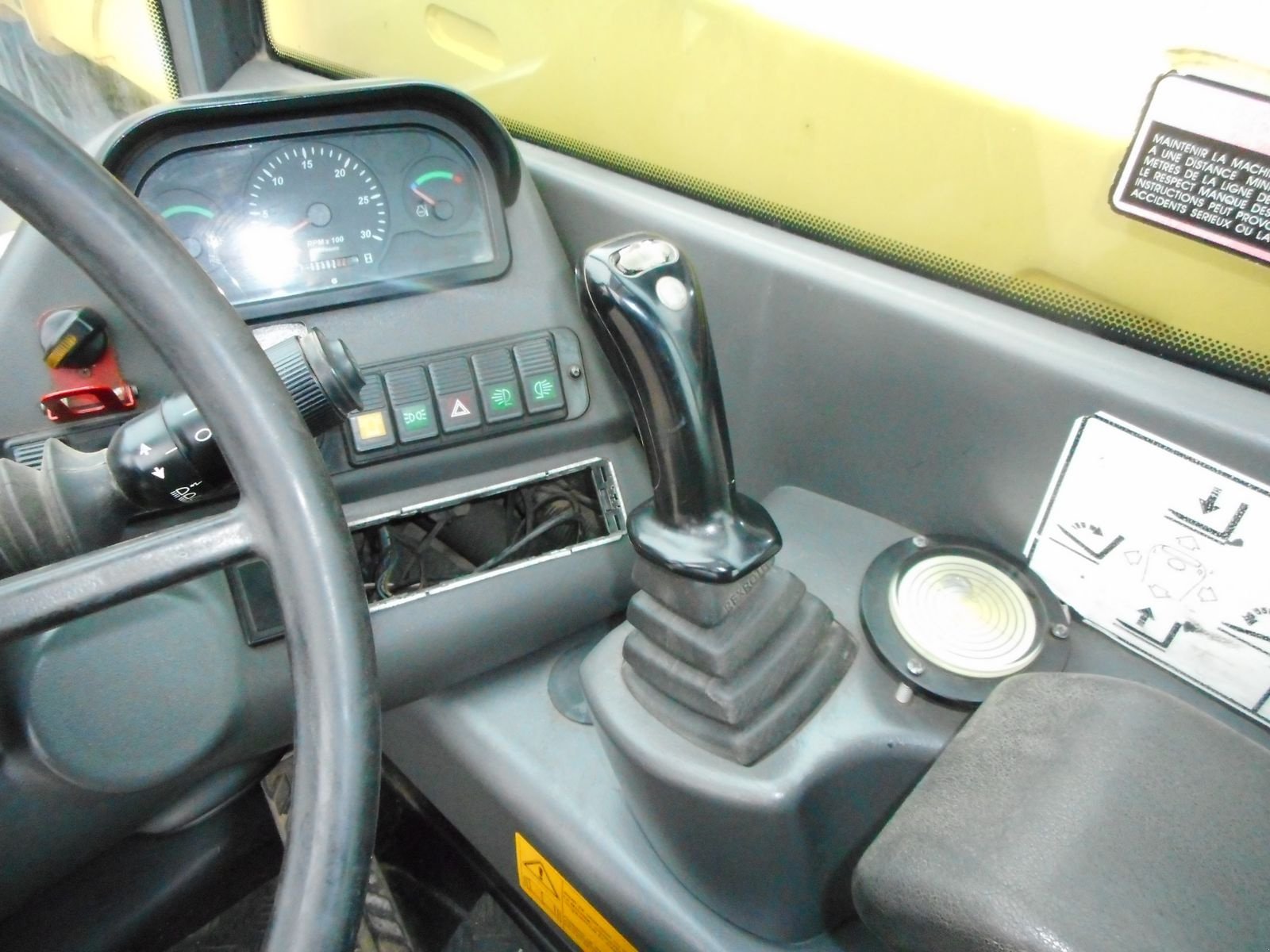 Teleskoplader of the type New Holland LM732 mit Schaufel und Gabel, Gebrauchtmaschine in St. Nikolai ob Draßling (Picture 9)