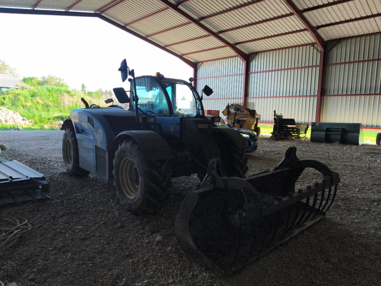 Teleskoplader typu New Holland LM7.35, Gebrauchtmaschine v Chauvoncourt (Obrázek 4)