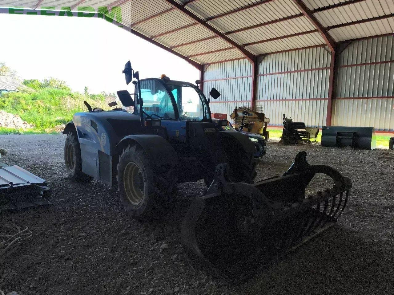 Teleskoplader des Typs New Holland lm7.35, Gebrauchtmaschine in CHAUVONCOURT (Bild 4)