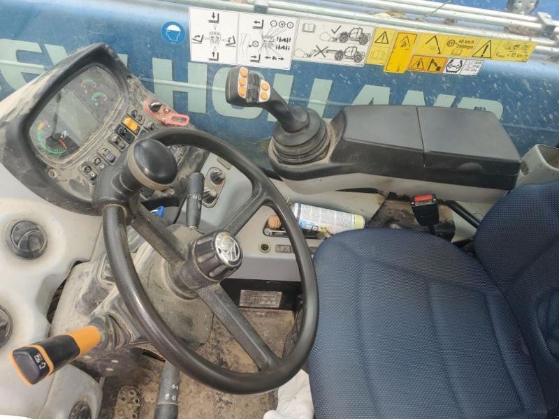 Teleskoplader типа New Holland LM7.42, Gebrauchtmaschine в BRAY en Val (Фотография 7)