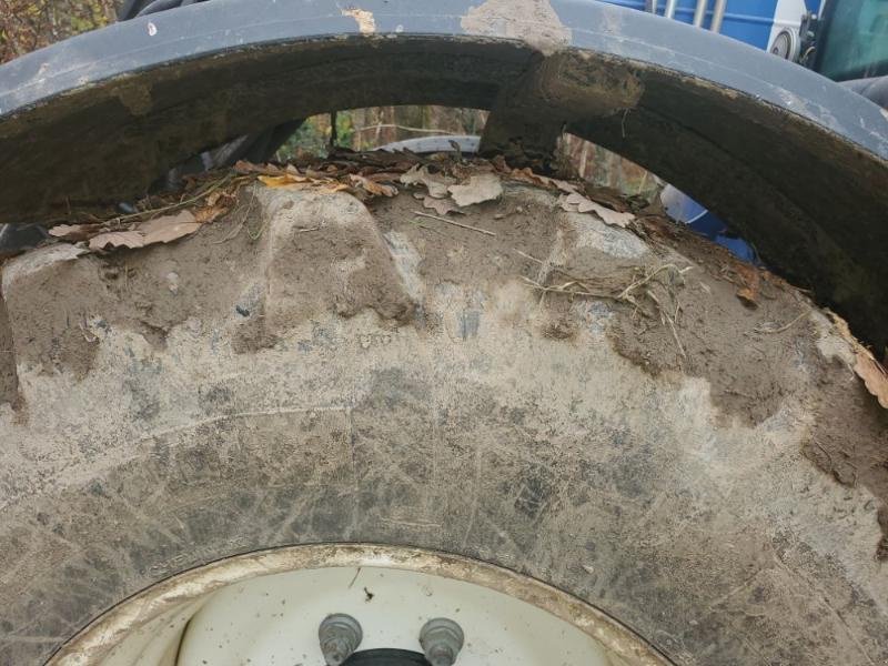 Teleskoplader типа New Holland LM7.42, Gebrauchtmaschine в BRAY en Val (Фотография 8)