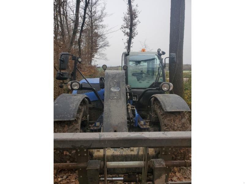 Teleskoplader типа New Holland LM7.42, Gebrauchtmaschine в BRAY en Val (Фотография 10)