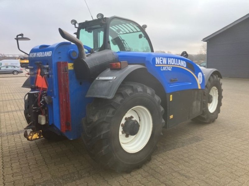 Teleskoplader typu New Holland lm7.42, Gebrauchtmaschine v Herning (Obrázek 4)