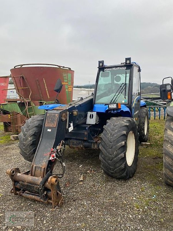 Teleskoplader от тип New Holland Teleskoplader LM 435 A, Gebrauchtmaschine в Prüm-Dausfeld (Снимка 2)
