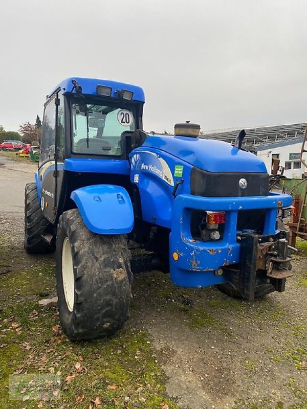 Teleskoplader от тип New Holland Teleskoplader LM 435 A, Gebrauchtmaschine в Prüm-Dausfeld (Снимка 3)