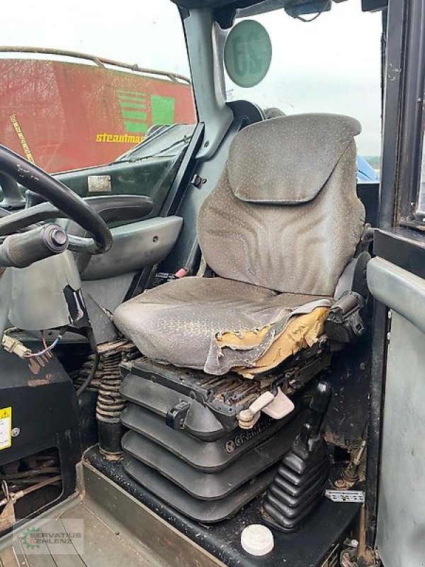 Teleskoplader от тип New Holland Teleskoplader LM 435 A, Gebrauchtmaschine в Prüm-Dausfeld (Снимка 7)