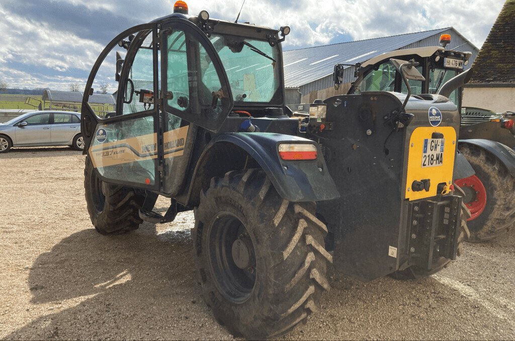 Teleskoplader des Typs New Holland TH 7.37 ELITE, Gebrauchtmaschine in VAROIS & CHAIGNOT (Bild 3)