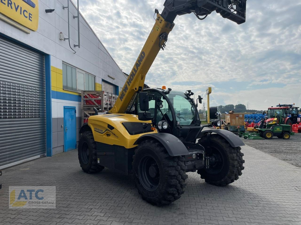 Teleskoplader от тип New Holland TH 7.42-145HP, Neumaschine в Groß-Gerau (Снимка 2)