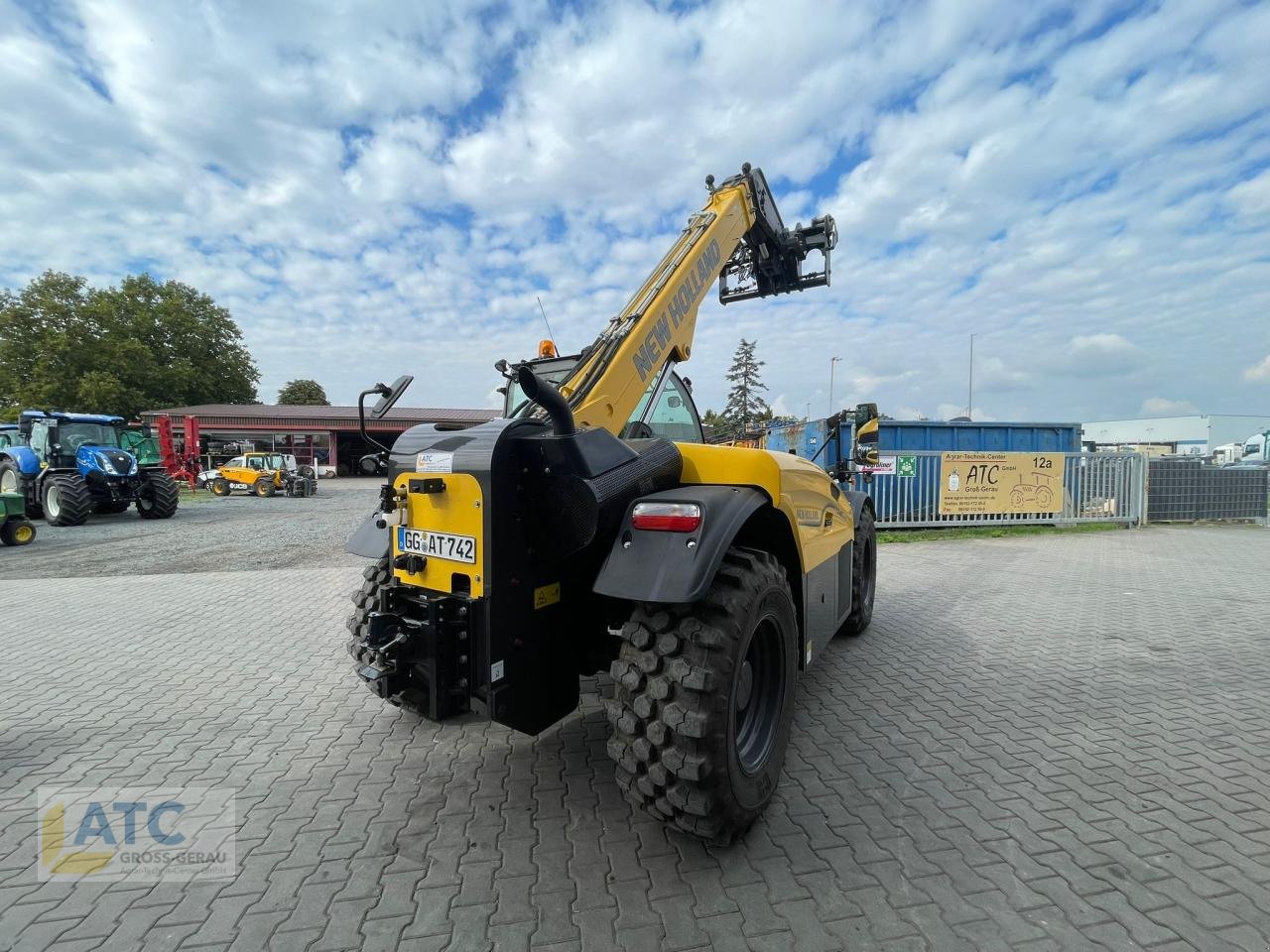 Teleskoplader от тип New Holland TH 7.42-145HP, Neumaschine в Groß-Gerau (Снимка 3)