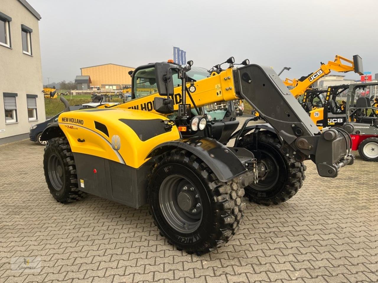 Teleskoplader des Typs New Holland TH 7.42 ELITE Demo, Neumaschine in Neuhof - Dorfborn (Bild 2)