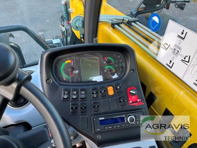 Teleskoplader of the type New Holland TH 7.42 ELITE, Gebrauchtmaschine in Meppen (Picture 19)