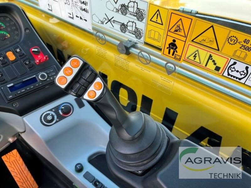 Teleskoplader of the type New Holland TH 7.42 ELITE, Gebrauchtmaschine in Meppen (Picture 18)