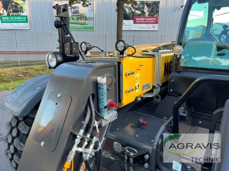 Teleskoplader of the type New Holland TH 7.42 ELITE, Gebrauchtmaschine in Meppen (Picture 10)