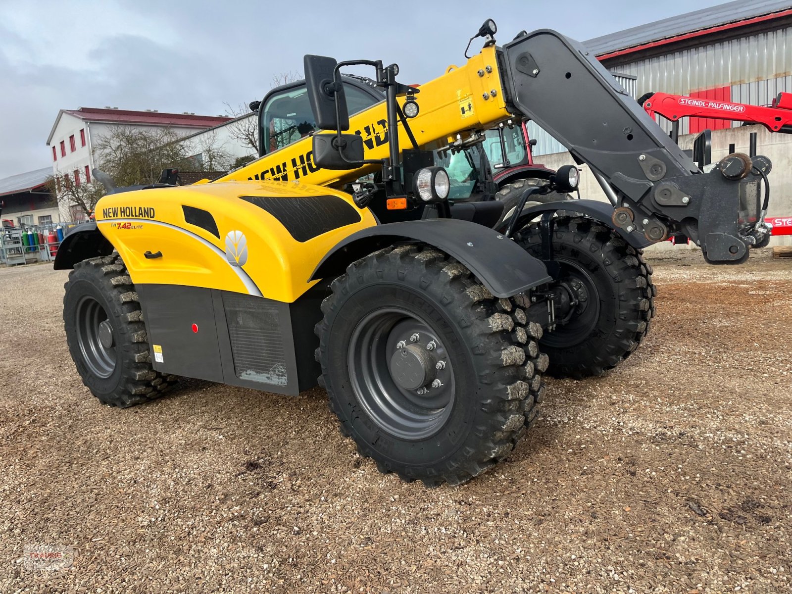 Teleskoplader от тип New Holland TH 7.42 Elite, Gebrauchtmaschine в Mainburg/Wambach (Снимка 1)