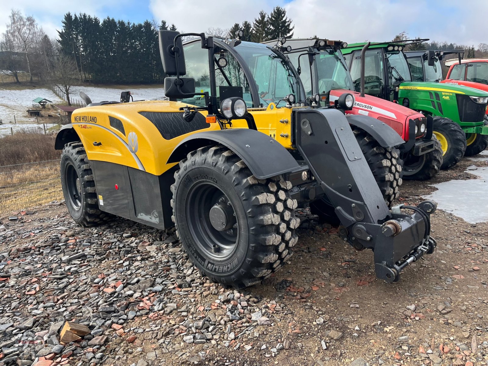 Teleskoplader от тип New Holland TH 7.42 Elite, Gebrauchtmaschine в Mainburg/Wambach (Снимка 2)