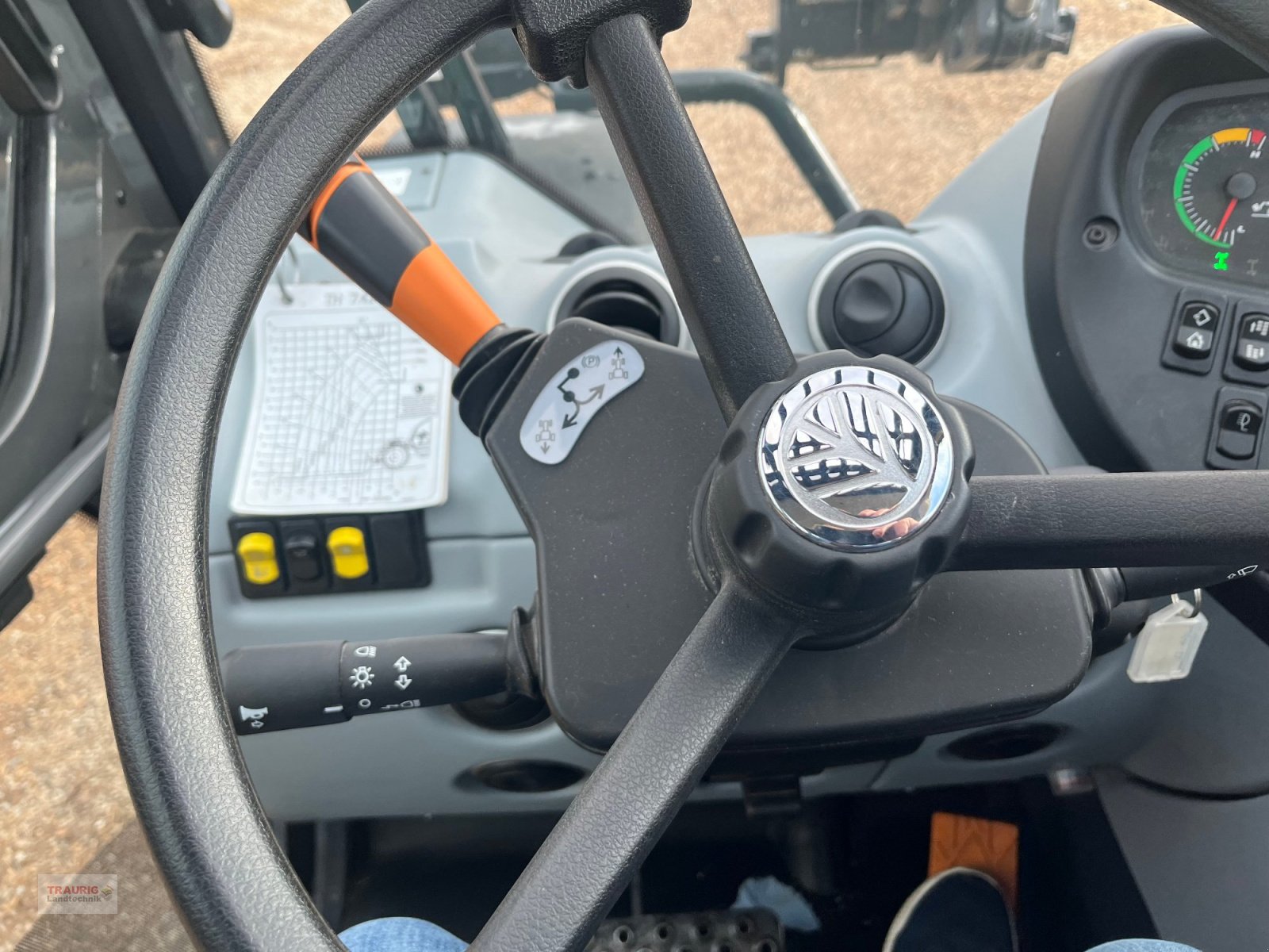 Teleskoplader от тип New Holland TH 7.42 Elite, Gebrauchtmaschine в Mainburg/Wambach (Снимка 10)