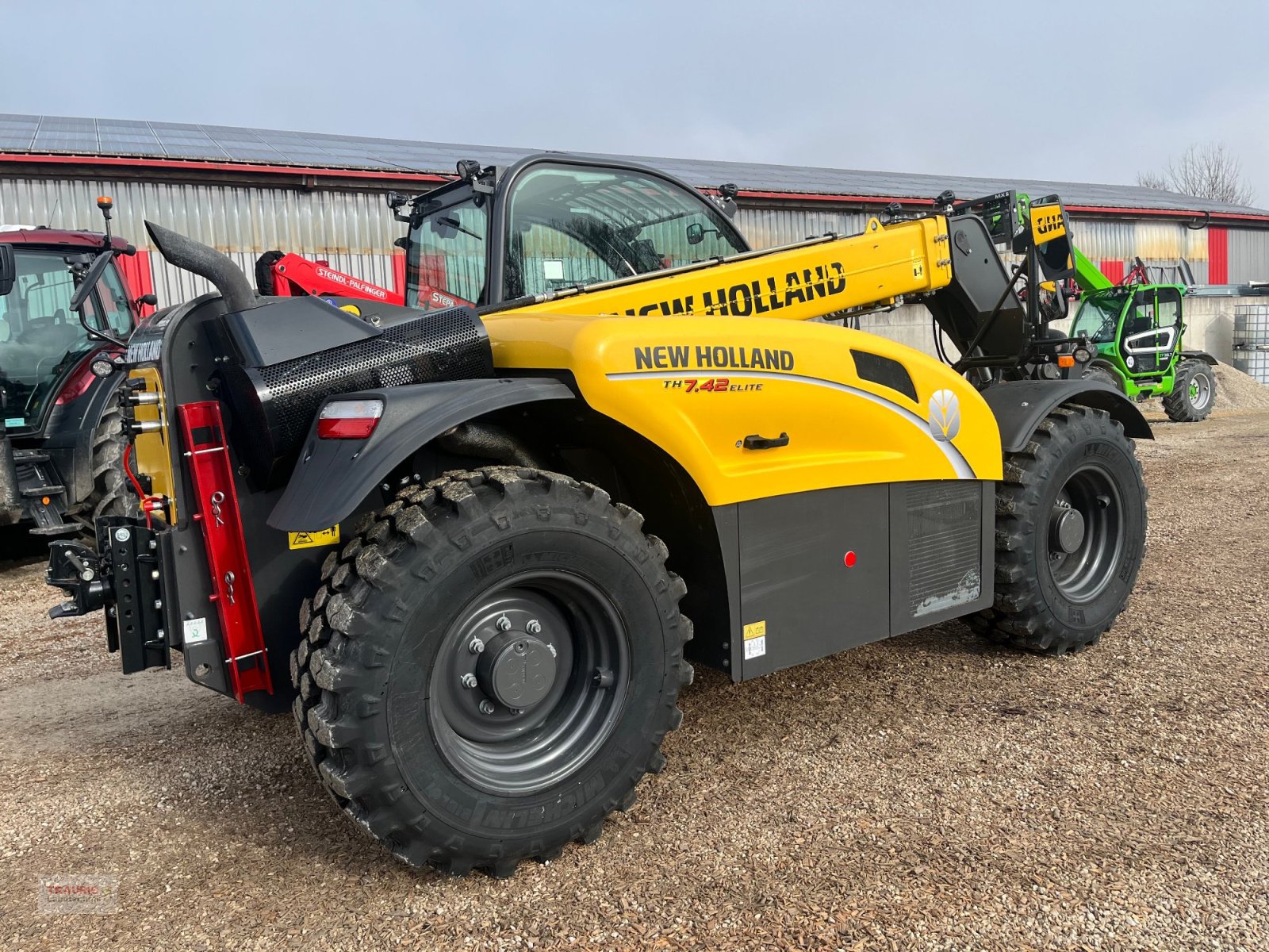 Teleskoplader от тип New Holland TH 7.42 Elite, Gebrauchtmaschine в Mainburg/Wambach (Снимка 17)