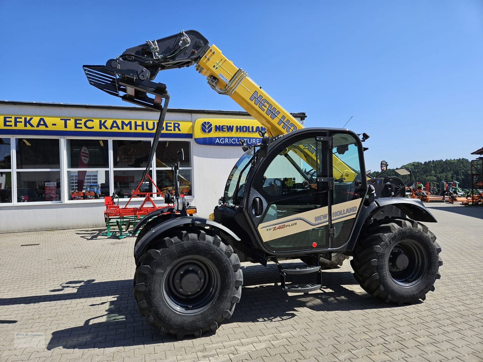 Teleskoplader typu New Holland TH 7.42 Plus, Gebrauchtmaschine v Erlbach (Obrázek 4)