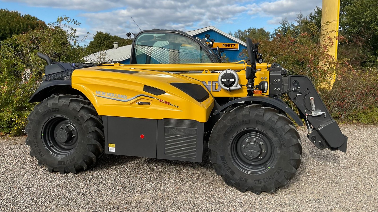 Teleskoplader of the type New Holland TH 9.35 ELITE, Gebrauchtmaschine in Maribo (Picture 1)