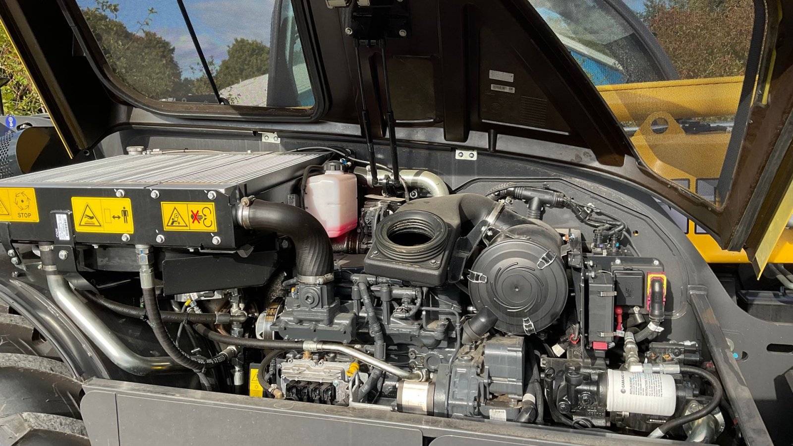 Teleskoplader of the type New Holland TH 9.35 ELITE, Gebrauchtmaschine in Maribo (Picture 5)