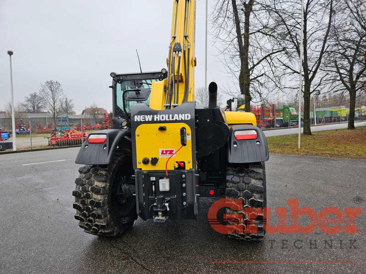 Teleskoplader des Typs New Holland TH 9.35 Elite, Gebrauchtmaschine in Ampfing (Bild 5)