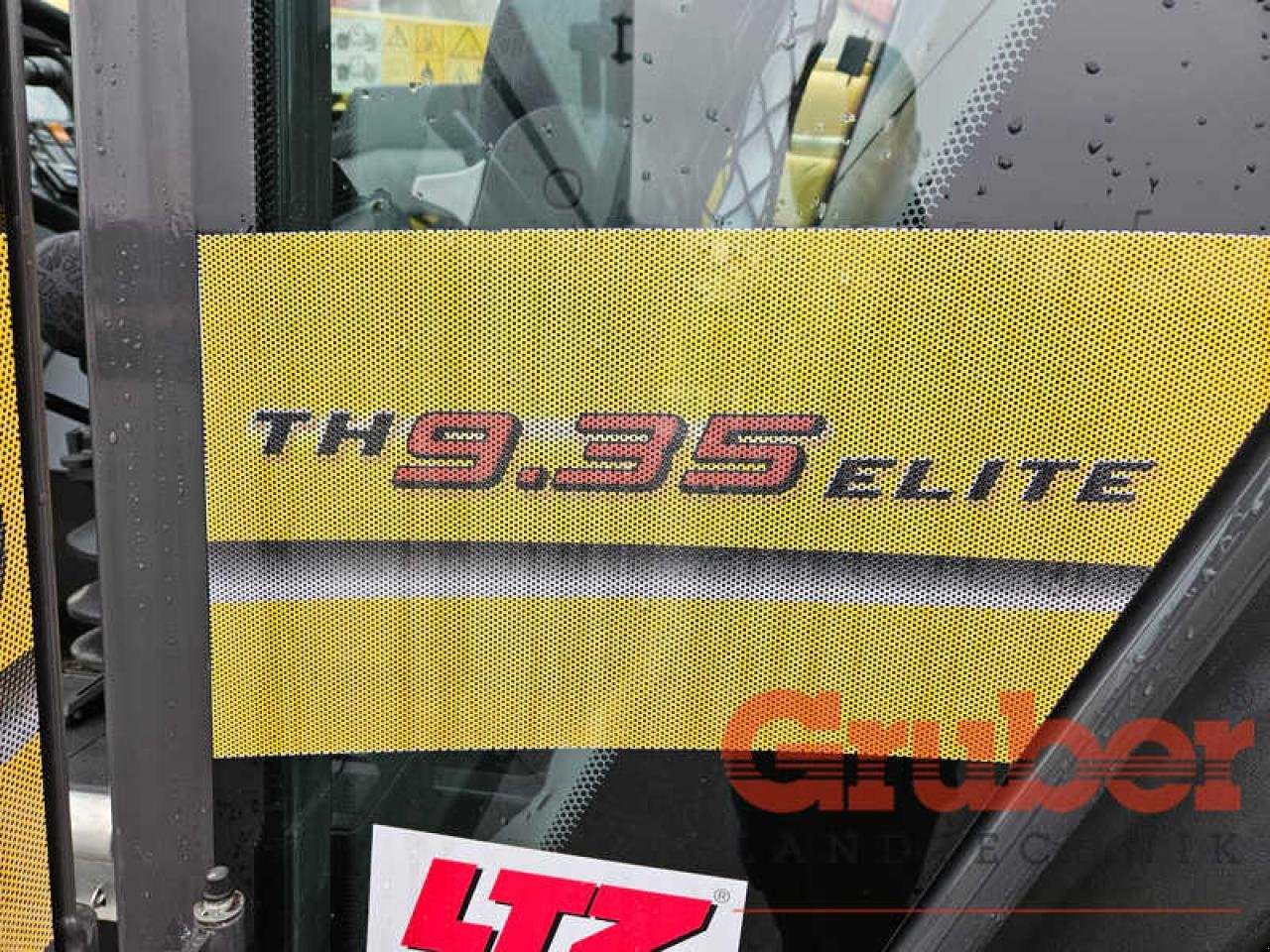 Teleskoplader des Typs New Holland TH 9.35 Elite, Gebrauchtmaschine in Ampfing (Bild 21)