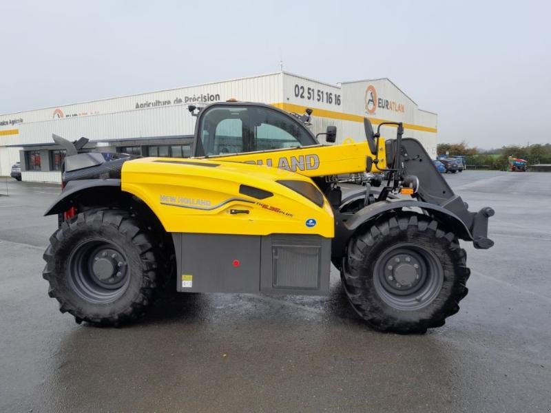 Teleskoplader of the type New Holland TH6-36, Gebrauchtmaschine in ANTIGNY (Picture 4)