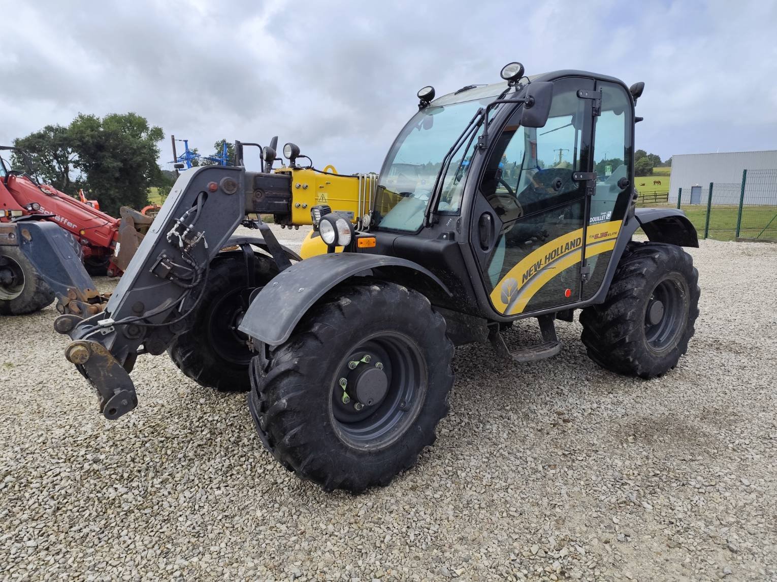 Teleskoplader des Typs New Holland TH6.36, Gebrauchtmaschine in Le Horps (Bild 1)