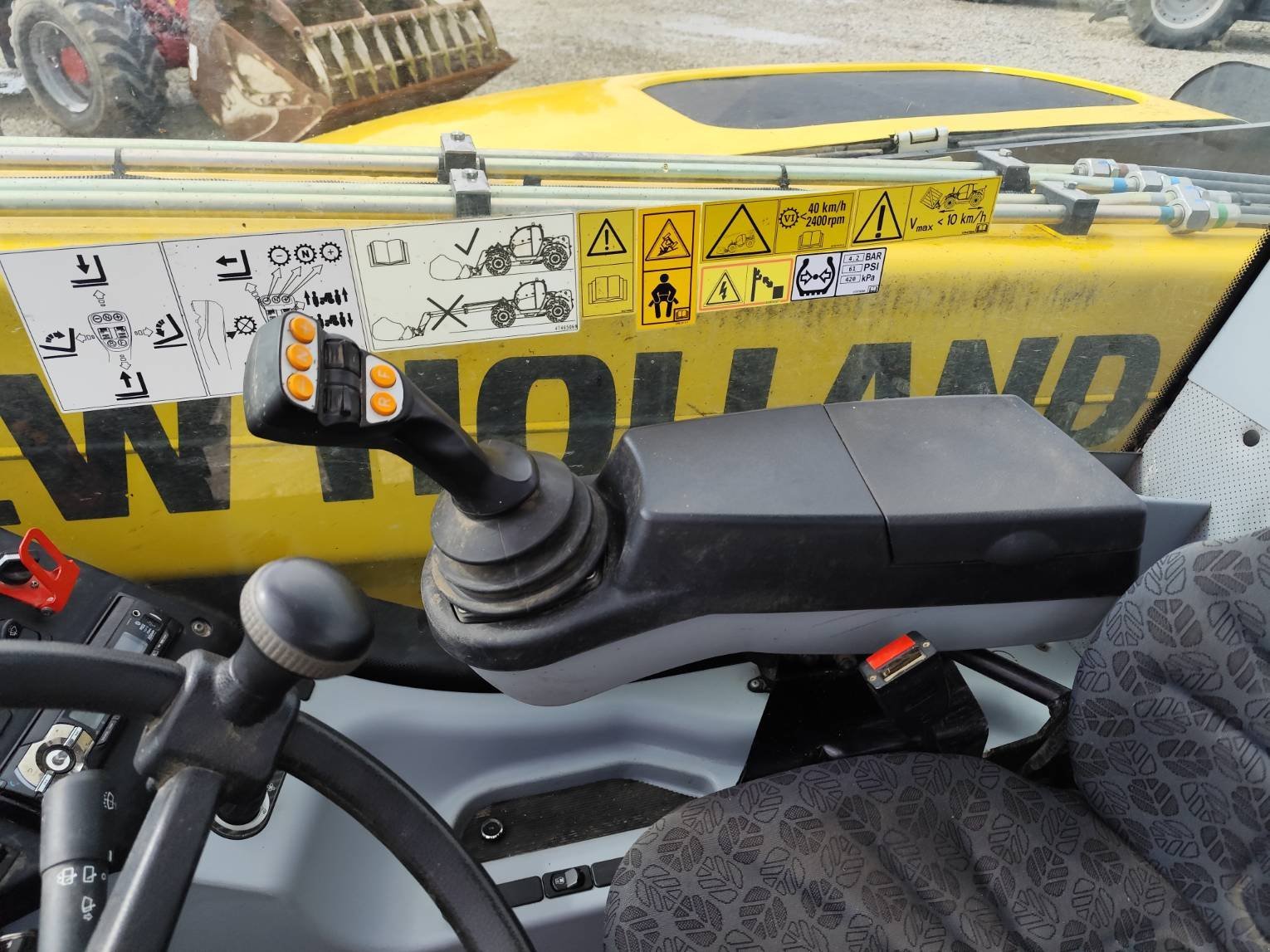 Teleskoplader tip New Holland TH6.36, Gebrauchtmaschine in Le Horps (Poză 5)