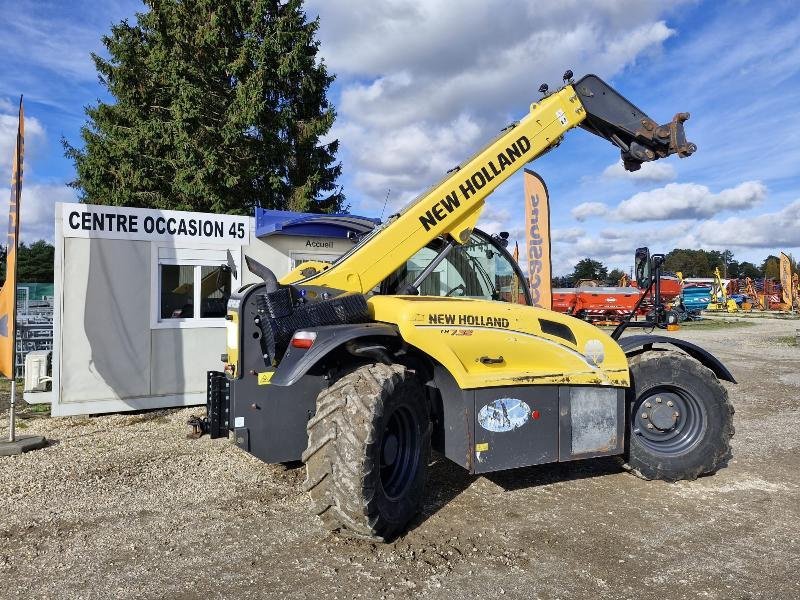Teleskoplader of the type New Holland TH7.32, Gebrauchtmaschine in BRAY en Val (Picture 11)