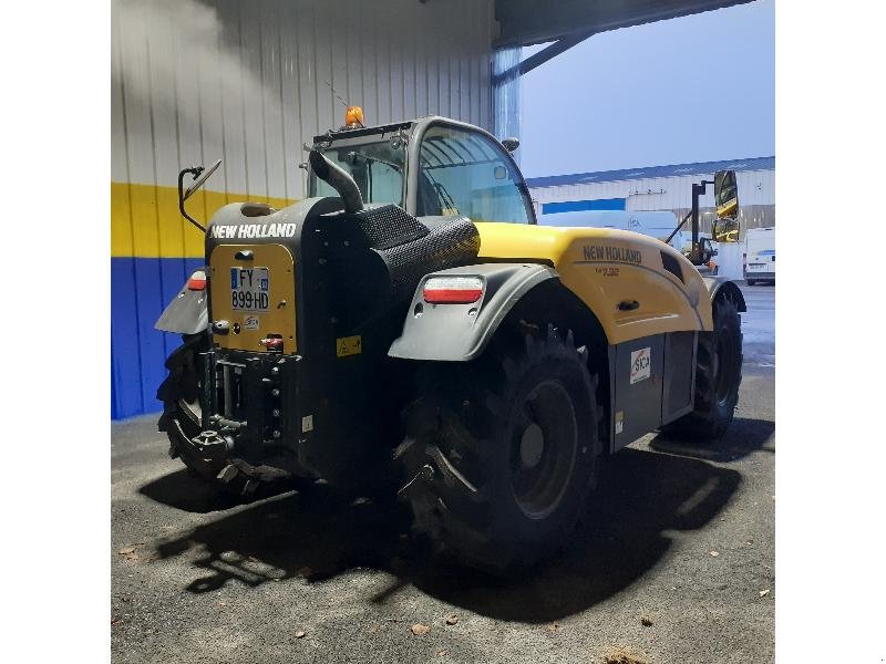 Teleskoplader des Typs New Holland TH7.32, Gebrauchtmaschine in HERLIN LE SEC (Bild 4)
