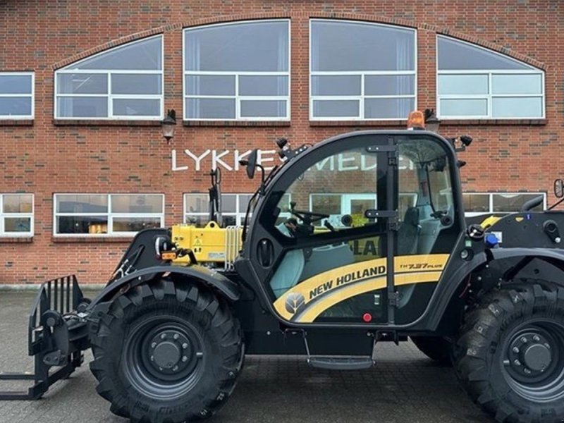 Teleskoplader des Typs New Holland TH7.37 Plus, Gebrauchtmaschine in Gjerlev J. (Bild 1)