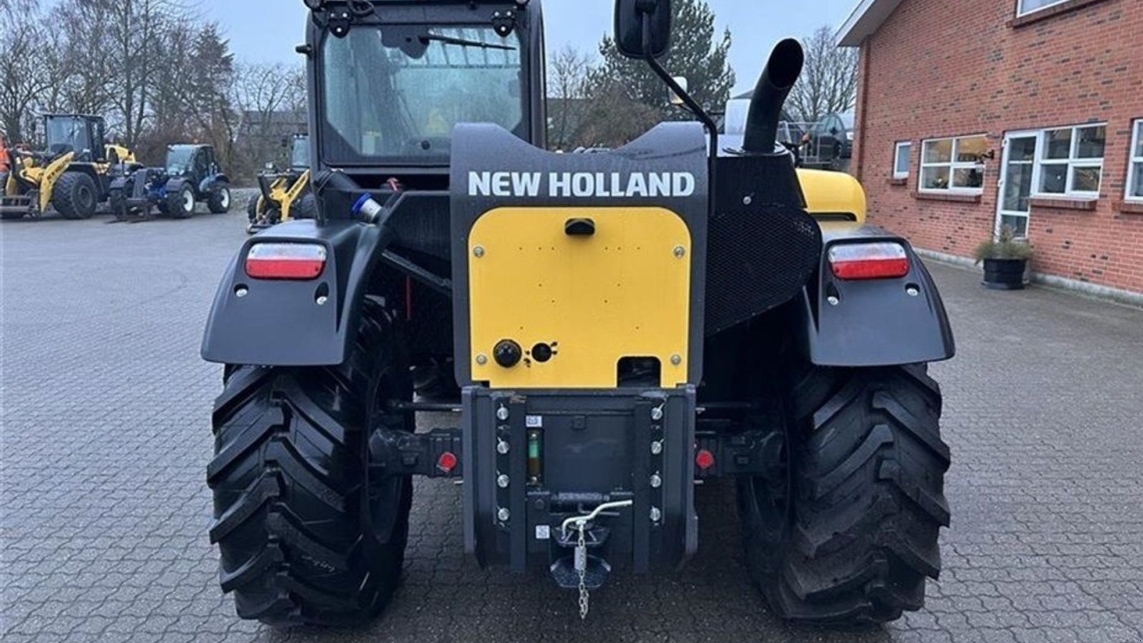 Teleskoplader от тип New Holland TH7.37 Plus, Gebrauchtmaschine в Gjerlev J. (Снимка 7)