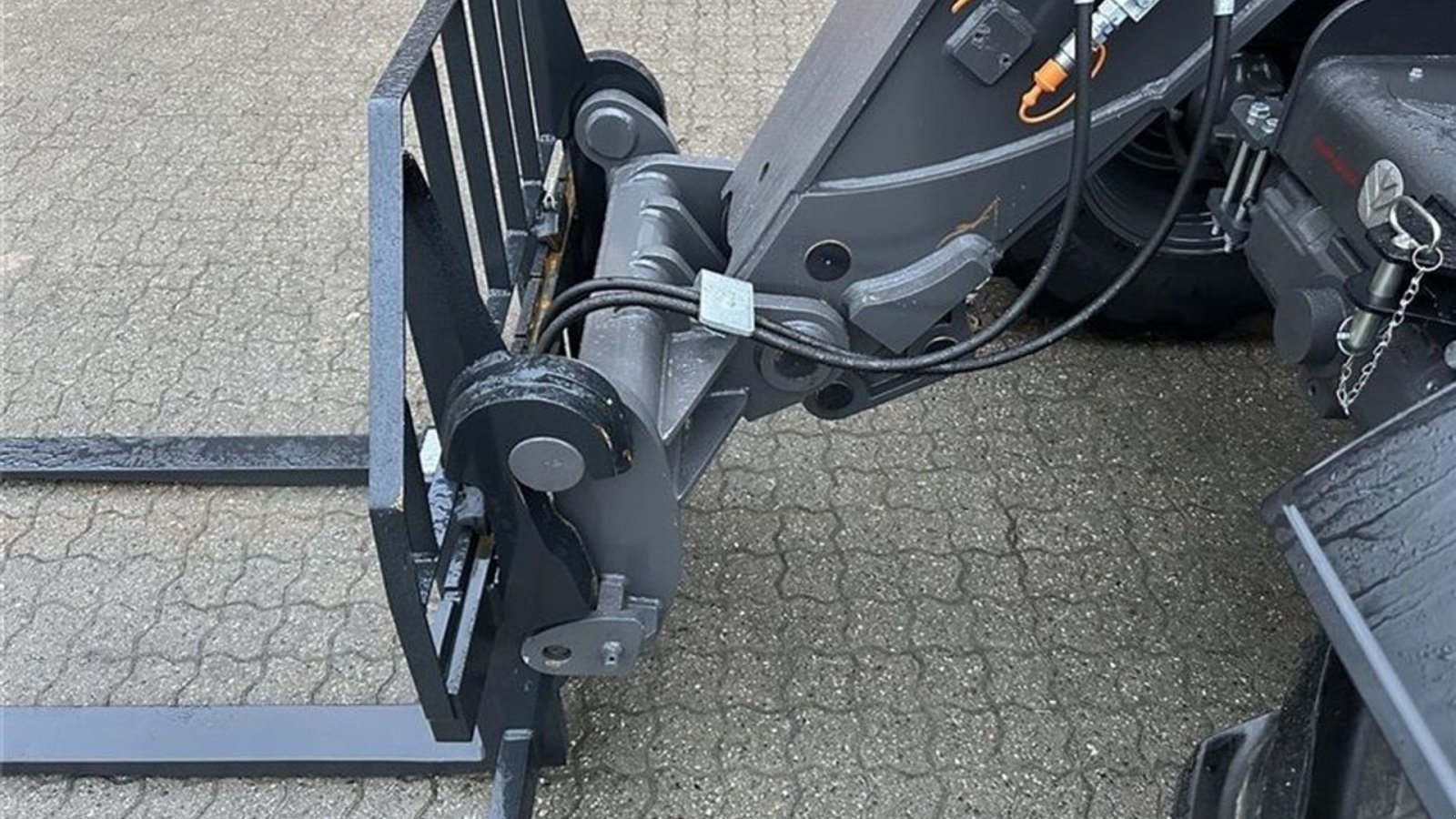 Teleskoplader от тип New Holland TH7.37 Plus, Gebrauchtmaschine в Gjerlev J. (Снимка 11)