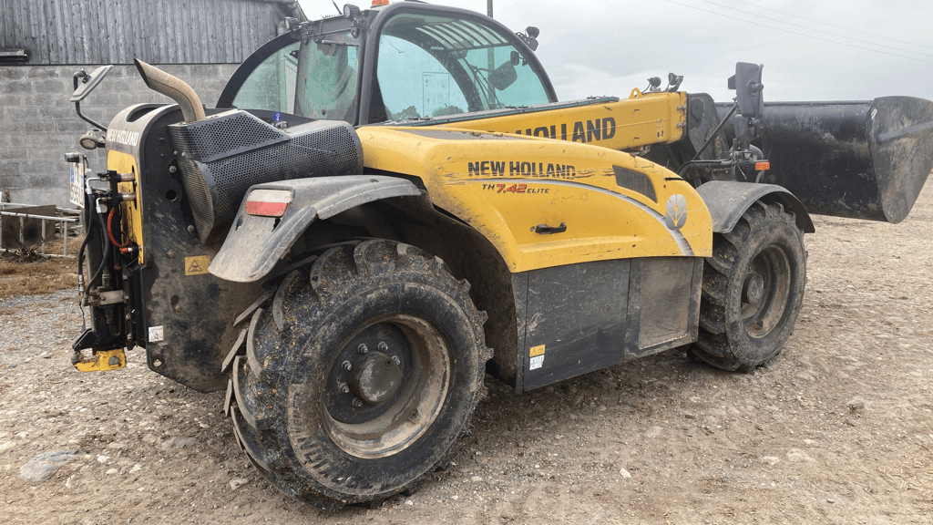 Teleskoplader typu New Holland TH7.42 ELITE S5, Gebrauchtmaschine w CONDE SUR VIRE (Zdjęcie 1)