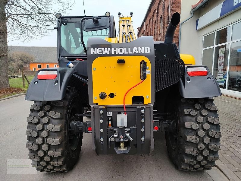 Teleskoplader des Typs New Holland TH7.42 Plus, Neumaschine in Genthin (Bild 3)