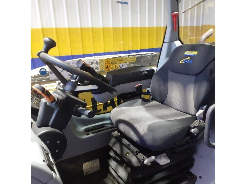 Teleskoplader des Typs New Holland TH7.42, Gebrauchtmaschine in HERLIN LE SEC (Bild 8)
