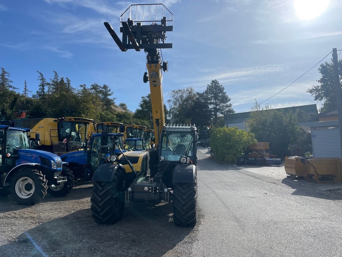 Teleskoplader типа New Holland TH9.35 Plus, Gebrauchtmaschine в Obritzberg (Фотография 4)