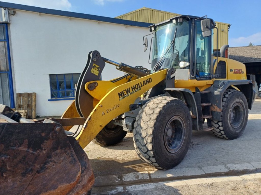 Teleskoplader des Typs New Holland W 130D, Gebrauchtmaschine in VERT TOULON (Bild 1)