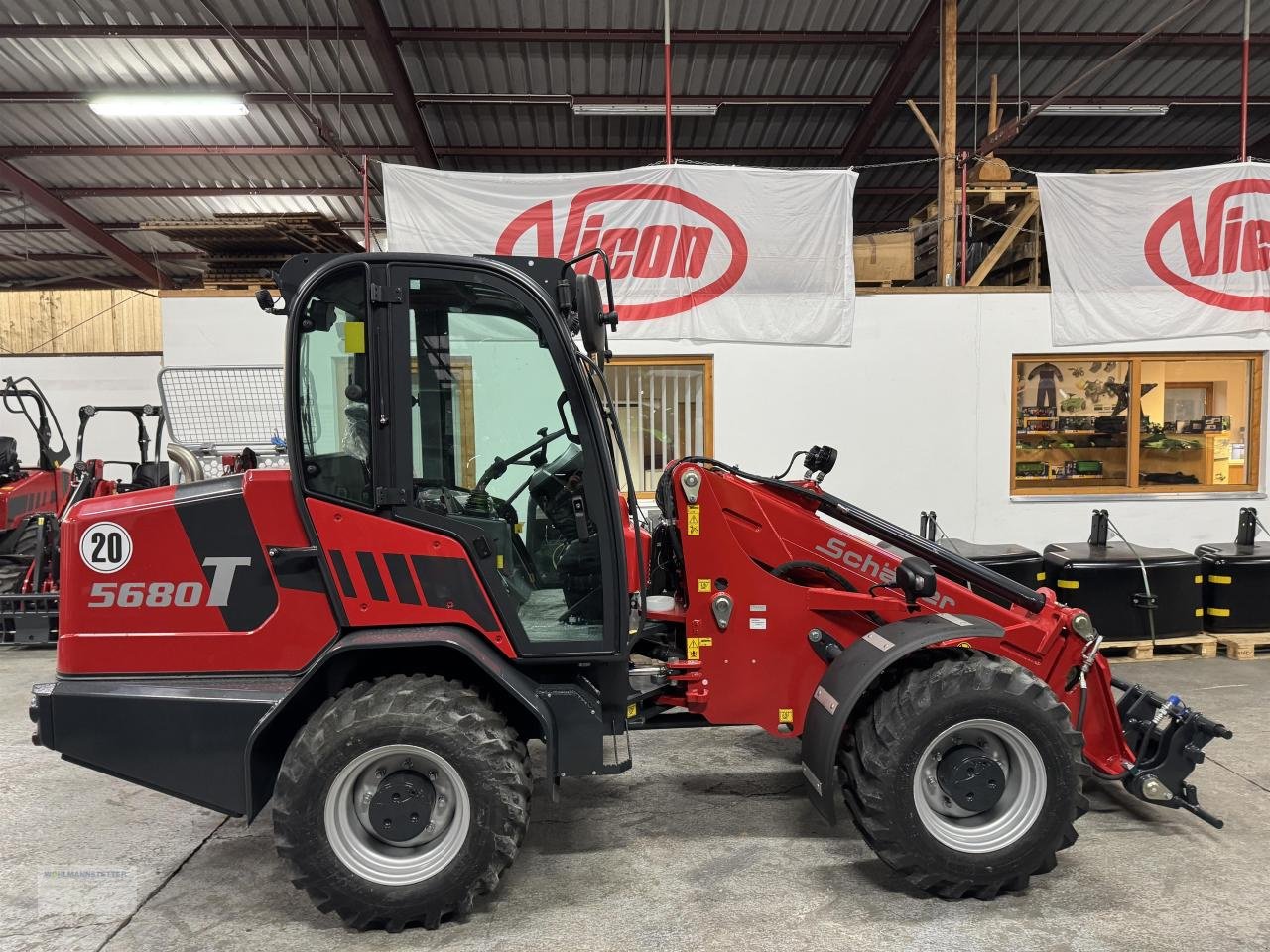 Teleskoplader des Typs Schäffer 5680T  KABINE, Neumaschine in Unterdietfurt (Bild 2)