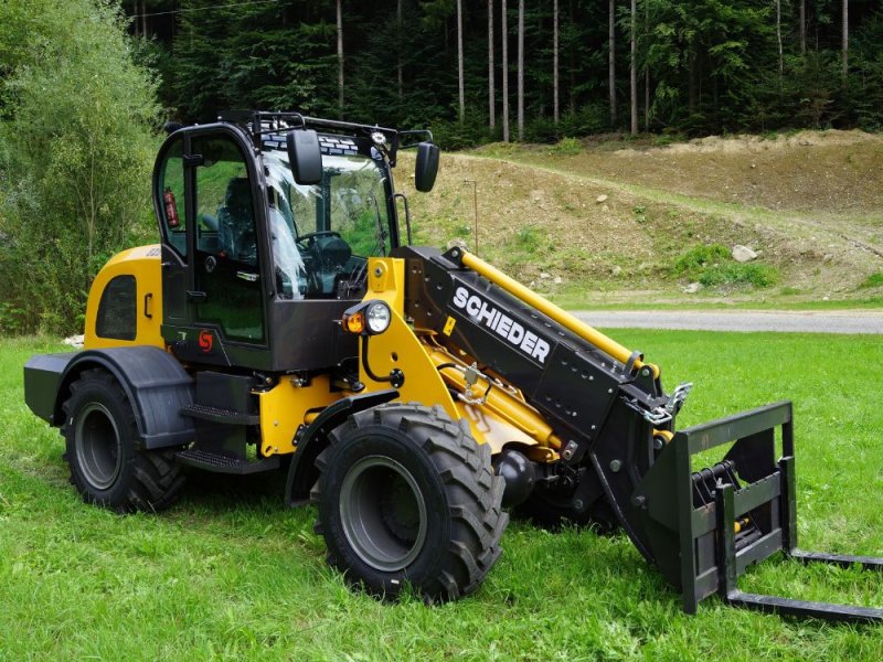Teleskoplader typu schieder 825T (Hoflader) Mit beheizter Kabine, Neumaschine v mixnitz (Obrázek 1)