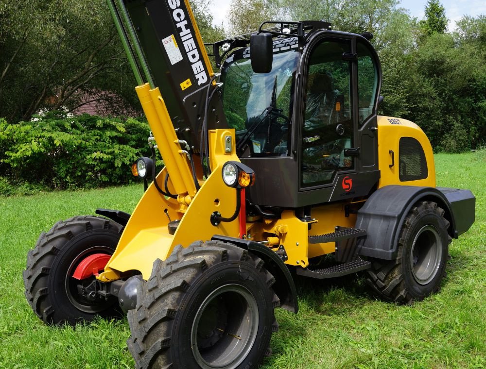 Teleskoplader des Typs schieder 825T (Hoflader) Mit beheizter Kabine, Neumaschine in mixnitz (Bild 8)