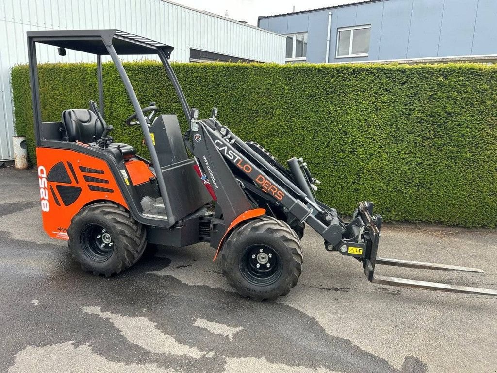 Teleskoplader от тип Sonstige Castane 825 D, Gebrauchtmaschine в Antwerpen (Снимка 2)