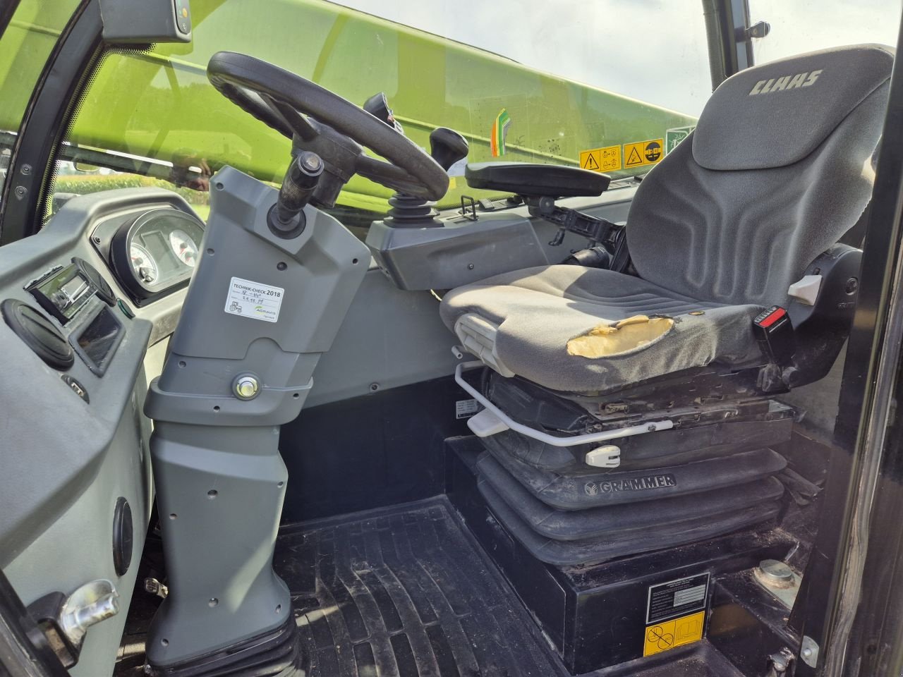 Teleskoplader del tipo Sonstige Claas 746 Scorpion, Gebrauchtmaschine In Fleringen (Immagine 8)