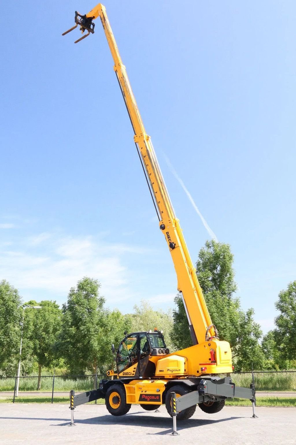 Teleskoplader van het type Sonstige Dieci PEGASUS 50.21 FORKS LOW HOURS GOOD CONDITION, Gebrauchtmaschine in Marknesse (Foto 8)